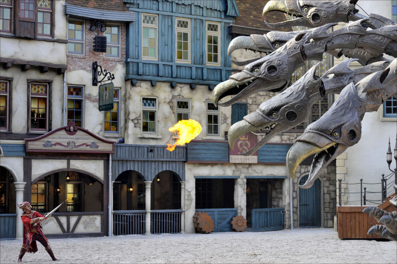 Illustration for article titled Netherlands amusement park unveils €30 million steampunk dragon show